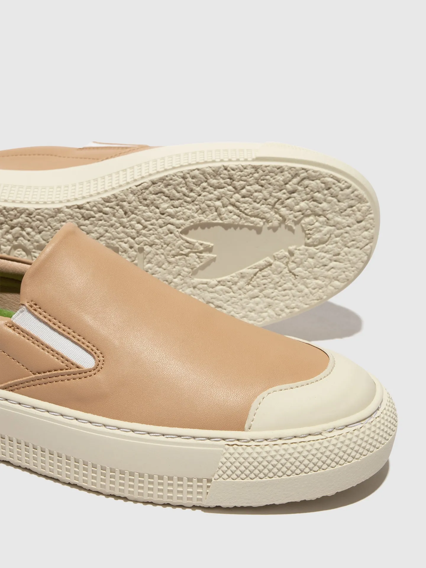 Slip-on Trainers TOAF584FLY NOUGAT