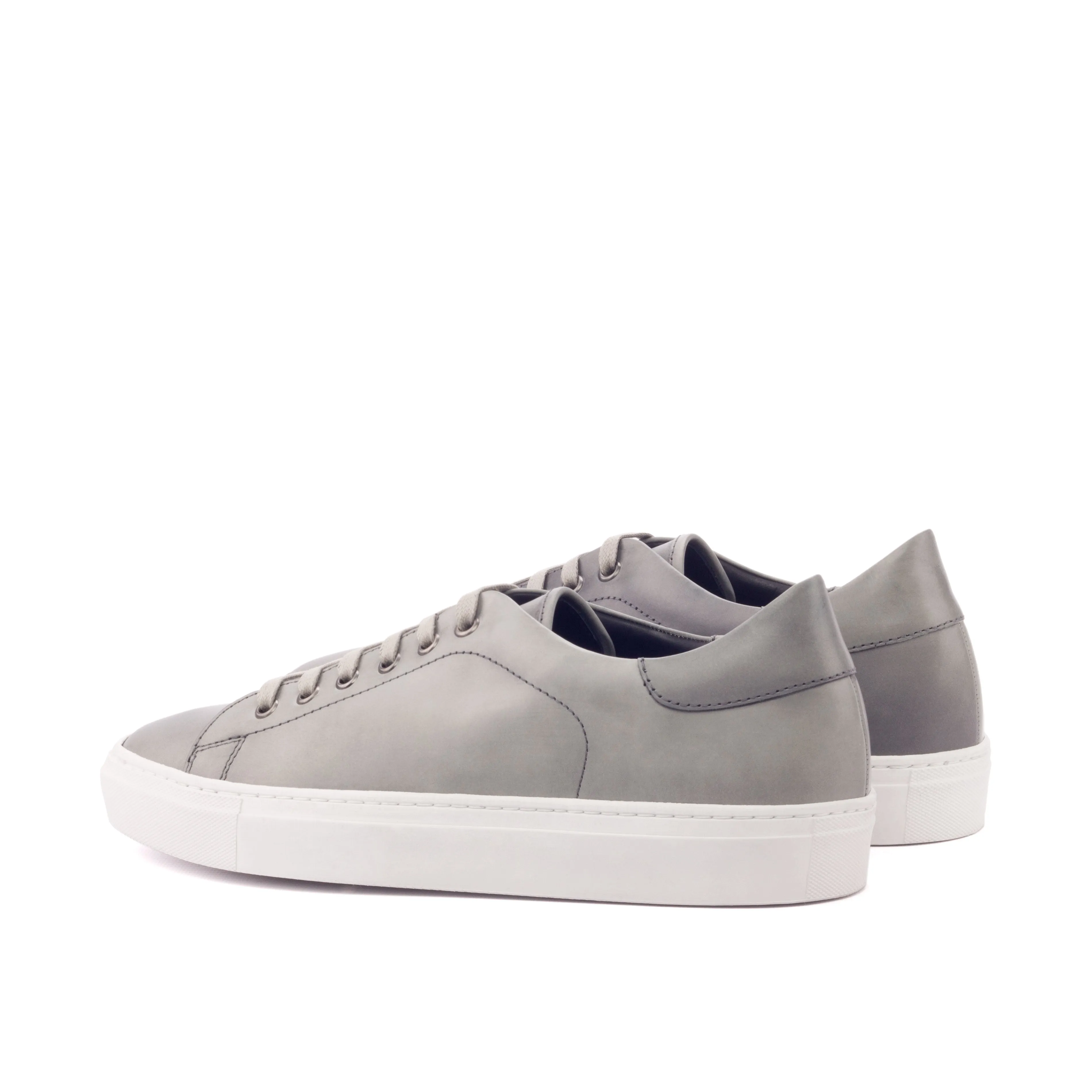 Trainer 012