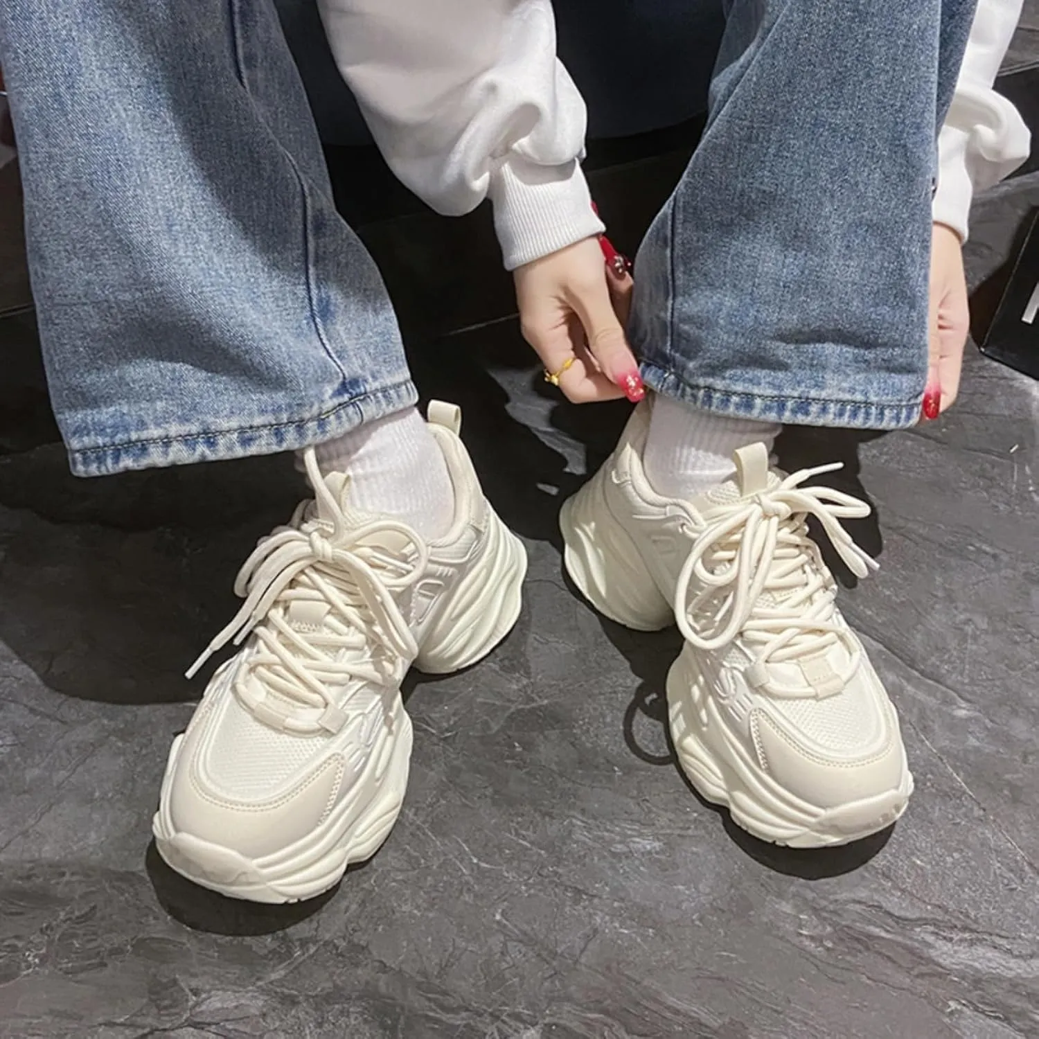 Womens Fashion Leather Platform Chunky Heels Lace Up Sneakers Casual Breathable Non-Slip Walking Dad Shoes Comfortable Soft Sneakers