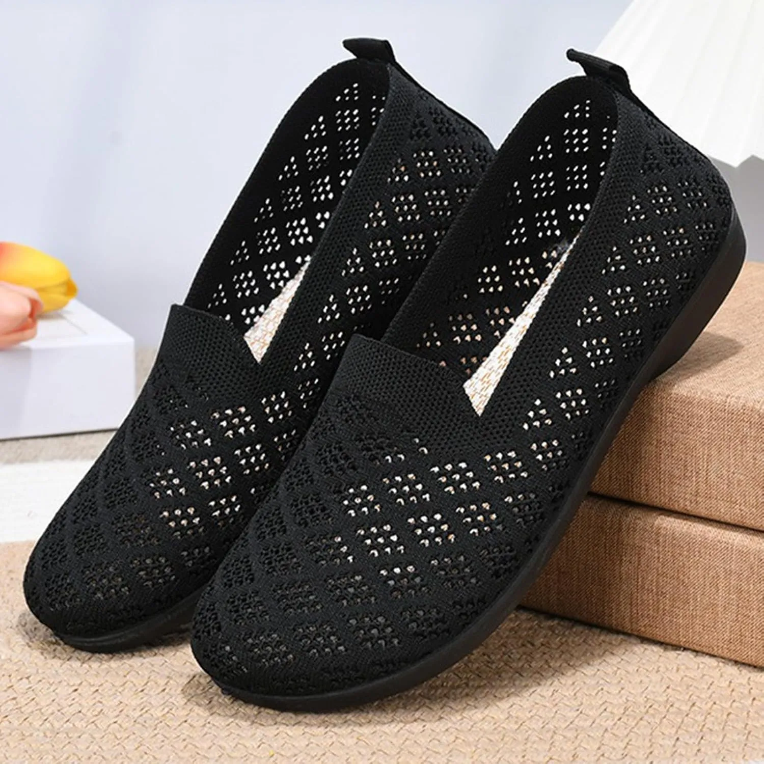 Women's Spring Summer and Autumn Fashion Shallow Mouth Breathable Non Slip Soft Sole Orthopedic Suede Wingtip Shoes
